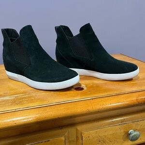 Sorrel slip on wedge shoe